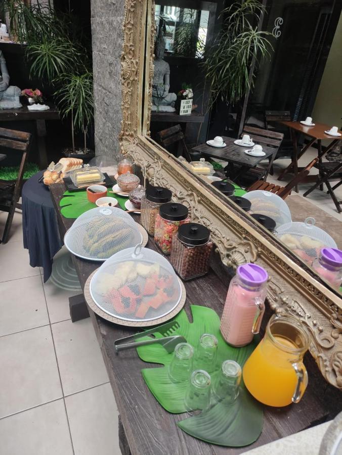 Pousada Bravo House Balneário Camboriú Eksteriør bilde