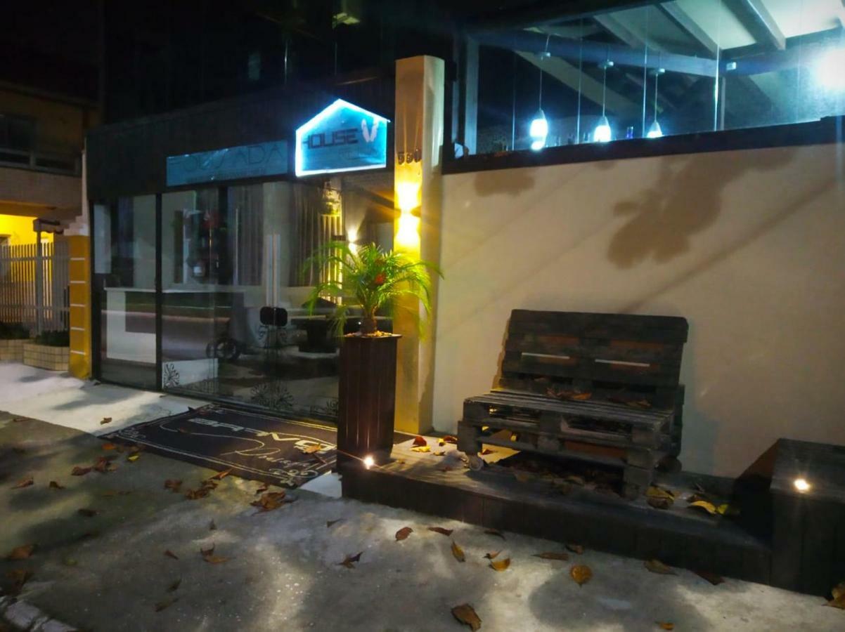 Pousada Bravo House Balneário Camboriú Eksteriør bilde